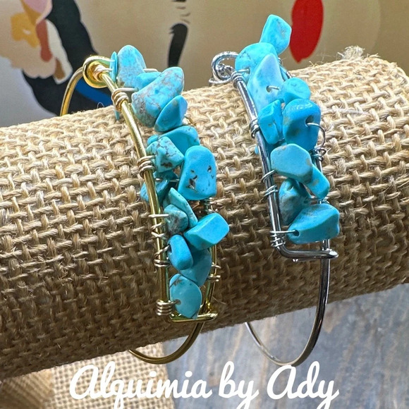 Turquoise beaded handmade bracelet /colorful/cowgirl/ bohemian - Picture 1 of 8